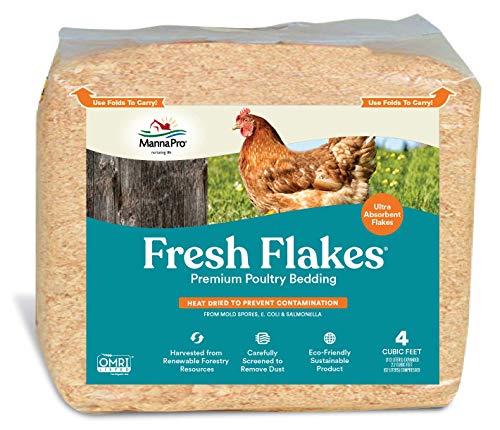 Manna Pro Fresh Flakes | Chicken Coop Bedding | Pine Shavings for Chicken Bedding | 4 Cubic Feet