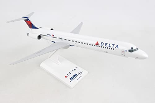 Daron Skymarks Delta Md-88 Model Kit (1/150 Scale)