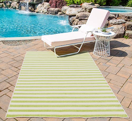 Momeni Rugs , Baja Collection Contemporary Indoor & Outdoor Area Rug, Easy to Clean, UV protected & Fade Resistant, 2'3" x 4'6", Green