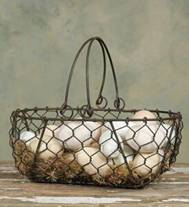 colonial tin works gathering basket in green/rust (1)