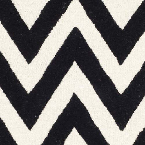 SAFAVIEH Cambridge Collection 5' x 8' Black/Ivory CAM139E Handmade Chevron Premium Wool Area Rug