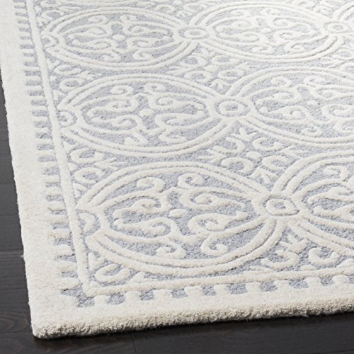 SAFAVIEH Cambridge Collection 5' x 8' Silver / Ivory CAM123D Handmade Moroccan Premium Wool Area Rug