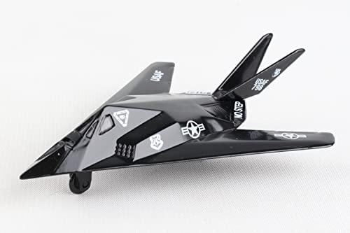 Daron Worldwide Trading Runway24 F-117 Nighthawk Vehicle