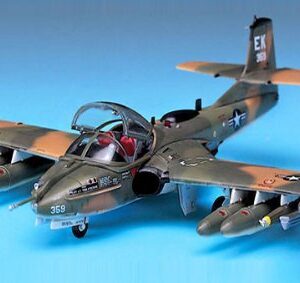 Academy Hobby Model Kits Scale Model : Airplane & Jet Kits (1/72 A-37B Dragon Fly)