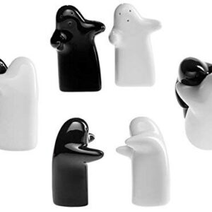 Salt and Pepper Shakers Cute Decorative Novelty Hugging Shakers Couple Set Black and White Modern and Vintage Hug Design Easy to Refill and Dispenser Shaker Set