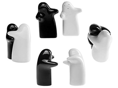 Salt and Pepper Shakers Cute Decorative Novelty Hugging Shakers Couple Set Black and White Modern and Vintage Hug Design Easy to Refill and Dispenser Shaker Set