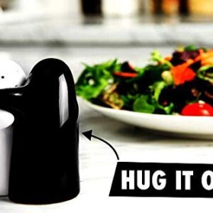 Salt and Pepper Shakers Cute Decorative Novelty Hugging Shakers Couple Set Black and White Modern and Vintage Hug Design Easy to Refill and Dispenser Shaker Set