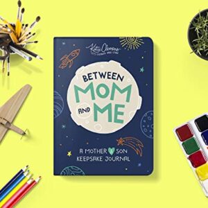 Between Mom and Me: A Guided Journal for Mother and Son (Journals for Boys, motherhood books)