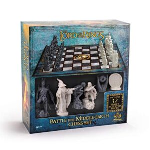 The Noble Collection The Lord of The Rings - Chess Set: Battle for Middle-Earth,Black