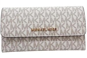 michael kors jet set travel large trifold leather wallet (vanilla)