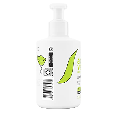 Clean & Clear Aloe Vera Gentle Facial Cleanser for Acne-Prone & Sensitive Skin, Oil-Free Daily Face Wash with Aloe Vera, Vegan, No Animal Testing, Paraben-, Soap- & Dye-Free, 7.5 fl. oz