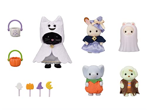 Calico Critters Trick or Treat Parade, Limited Edition Seasonal Halloween Set with 5 Collectible Figures and Costume Accessories