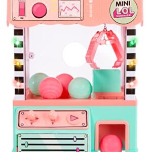 L.O.L. Surprise! Minis Claw Machine Playset with 5 Surprises with Lights & Exclusive LOL Mini Family, Holiday Toy Great Gift for Kids Girls Boys Ages 4 5 6+ Years Old & Collectors