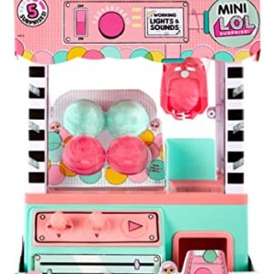 L.O.L. Surprise! Minis Claw Machine Playset with 5 Surprises with Lights & Exclusive LOL Mini Family, Holiday Toy Great Gift for Kids Girls Boys Ages 4 5 6+ Years Old & Collectors