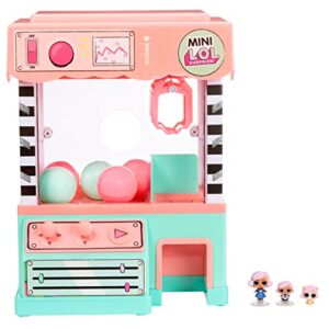 L.O.L. Surprise! Minis Claw Machine Playset with 5 Surprises with Lights & Exclusive LOL Mini Family, Holiday Toy Great Gift for Kids Girls Boys Ages 4 5 6+ Years Old & Collectors