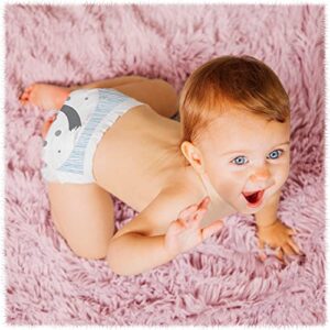 Cuties | Skin Smart, Absorbent & Hypoallergenic Diapers with Flexible & Secure Tabs | Bulk Case | Size 1 | 200 Count