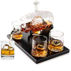 Whiskey Decanter Barrel Gift Set - Liquor Dispenser Whiskey Gifts for Men - Ship in a Bottle Whiskey Decanter Set - 4 Whiskey Glasses for Men - 1000ml Whiskey Barrel Bourbon Gifts for Men - Bezrat