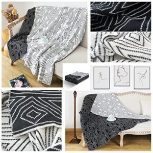 Queenshin 100% Cotton Black and White Geometric Knit Throw, Lightweight Cozy Fluffy Bed Sofa Knitted Blanket 50 * 70 Inch