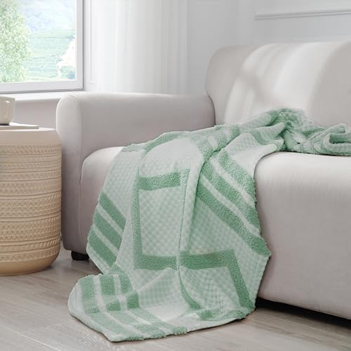 Amélie Home Tufted Woven Throw Blanket, Reversible Textured Geometric Decorative Throw Blanket, Soft Cozy Lightweight Blanket for Couch Bed Outdoor in Spring Summer, 50"x60", Mint Green