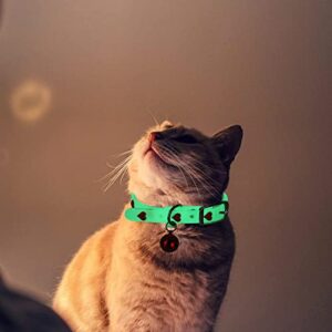 2Pcs Glow in The Dark Cat Collars with Bell, Adjustable (20-30cm) Pet Collars with Metal Buckle, Suitable for All Cat and Small Dog (Love Heart)