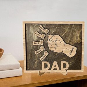 Personalized Fists Fathers Day Wood Sign, Custom Dad Plaque Family Tree Frames Wooden Plaques Decor Engraved Family Names Desk Plaque for Dad、Daddy、Papa、Grandpa from Daughter, Son,Wife - Dad、Grandpa Gifts