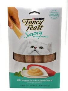 fancy feast savory purée naturals with natural tuna in a demi-glace cat treats