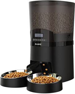automatic cat feeder for 2 cats, aluke 6.5l pet feeder for cats & dogs dry food dispenser with desiccant bag, stainless steel bowls & lock lid, dual power supply 10s meal call 6 meals per day