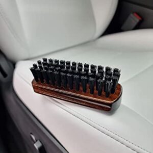 Geist. Leather & Upholstery Cleaning Brush Medium | To clean car seats, leather sofas, and alcantara | For car interiors, furniture, boots, shoes, bags and more