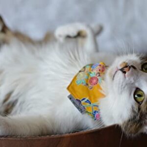 Necoichi Bandana Cat Collar with Air Tag Pocket (Yukata Yellow)