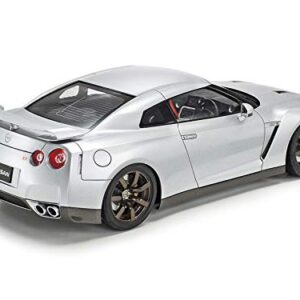 Tamiya Nissan GT-R R35 - 1/24 Scale Model Kit 24300