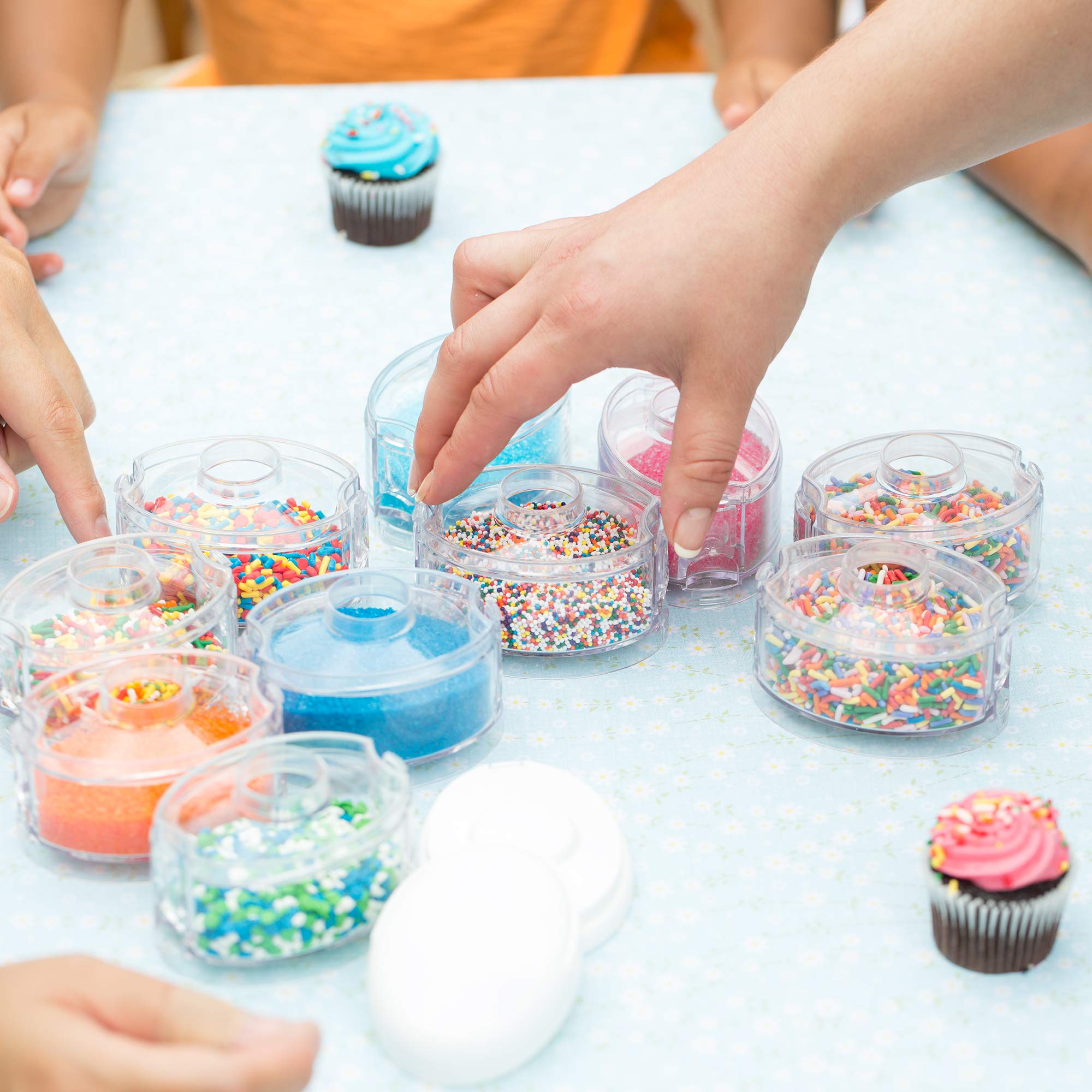 Innobaby Packin' Smart Stackable and Portable Storage System for Formula, Baby Snacks and More. Set of 5 Stackable Containers in Strawberry Sorbet. BPA Free.