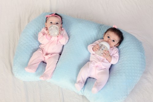 Twin Z Pillow The Blue - 6 uses in 1 Twin Pillow ! Breastfeeding, Bottlefeeding, Tummy Time, Reflux, Support and Pregnancy Pillow! Contains no Foam!