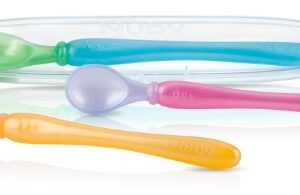 Nuby 3-Pack Easy Go Spoons and Travel Case, Colors May Vary, 9 Months Plus