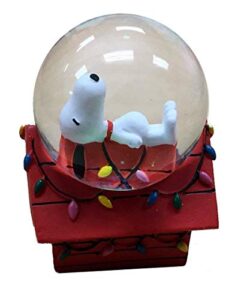westland peanuts snoopy on doghouse mini christmas snowglobe (2-3/4 inches tall)