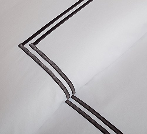 BedDecor Luxury Soft Brushed 400-Thread-Count Egyptian Cotton Embroidered Duvet Cover Set with Beautiful 2-Stripe Embroidery - - King/California King - White/Silver Grey