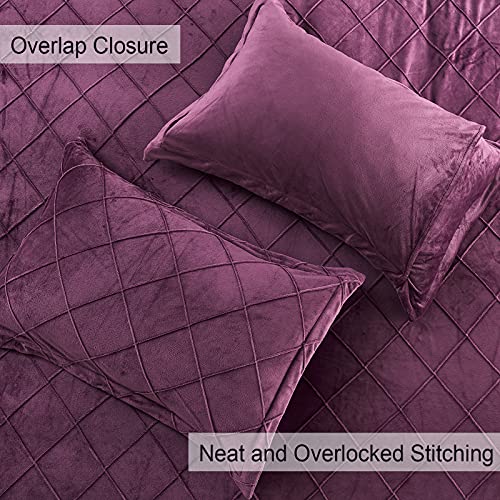 PHF Pleated Velvet Duvet Cover Set Queen, 3PCS Flannel Comforter Cover Set for All Season, Ultra Soft Cozy Velour Duvet Cover with Pillow Shams Bedding Collection, 90" x 92", Wine Red