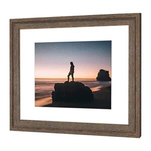 Golden State Art, 16x20 Picture Frame - Displays 11x14 Photo with Mat or 16x20 Without Mat, Wide Moulding Solid Wood Frame for Wall Display, Distressed Brown