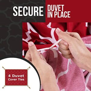 Utopia Bedding Duvet Cover Queen Size Set - 1 Duvet Cover with 2 Pillow Shams -3 Pieces Comforter Cover with Zipper Closure - Ultra Soft Brushed Microfiber, 90 X 90 Inches (Queen, Quatrefoil Burgundy)