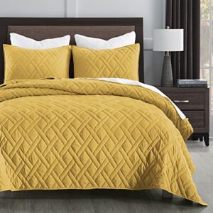 quilt set king size yellow, classic geometric diamond stitched pattern, ultra soft microfiber lightweight bedding set quilted bedspread coverlet for all season, 3 piece includes 1 quilt and 2 shams