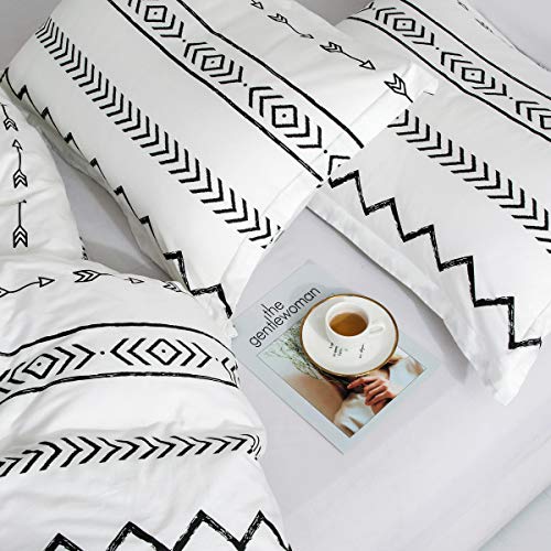 JUCFHY Duvet Cover Queen,600 Thread Count Cotton 3pcs Queen Duvet Cover Set Black Stripe Geometric Printed on White,Reversible with Zipper Closure 1 Duvet Cover and 2 Pillow Shams(Queen,Chelsea)