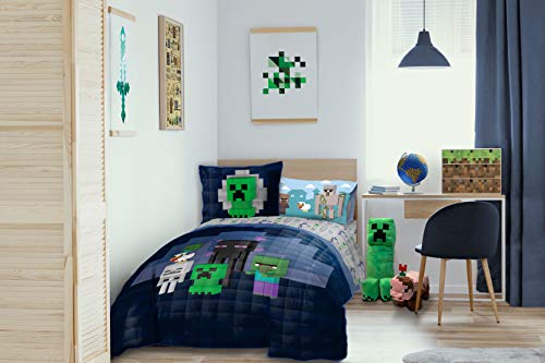 Jay Franco Minecraft Bad Night Twin Quilt & Sham Set - Super Soft Kids Bedding Features Creeper & Enderman - Fade Resistant Microfiber (Official Minecraft Product)