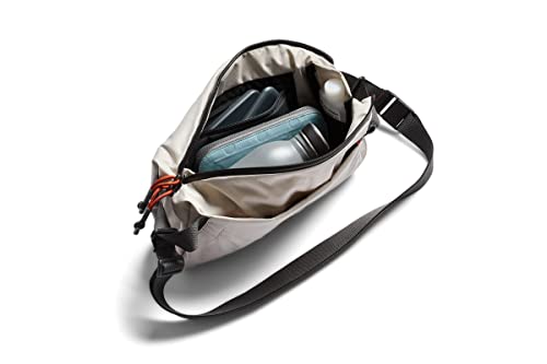 Bellroy Lite Sling (lightweight crossbody bag) - Chalk