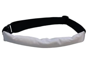 the nuzzi breast positioner for hands free nursing (small-medium)