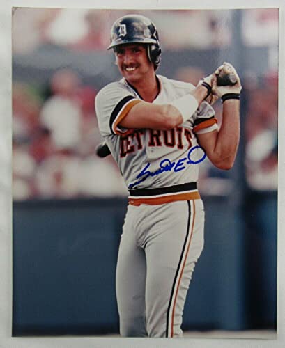 Scott Earl Signed Auto Autograph 8x10 Photo I - Autographed MLB Photos