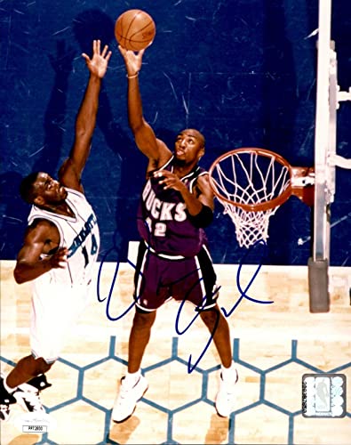 Vin Baker Milwaukee Bucks Signed/Autographed 8x10 Photo JSA 160940 - Autographed NBA Photos