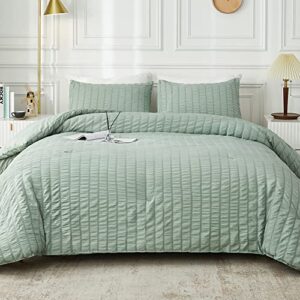 avelom sage green seersucker king comforter set (104x90 inches), 3 pieces - 100% soft washed microfiber lightweight comforter with 2 pillowcases, all season down alternative comforter set for bedding