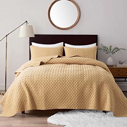 Yellow King Size Quilt Bedding Sets with Pillow Shams, Pumpkin Lightweight Soft Bedspread Coverlet, Quilted Blanket Thin Comforter Bed Cover for All Season Spring Summer, 3 Pieces, 104x90 inches