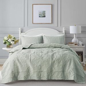 b2ever damask quilt king size bedding sets with pillow shams, boho lightweight soft bedspread coverlet, sage green quilted blanket thin comforter bed cover for all season, 3 pieces, 104x90 inches