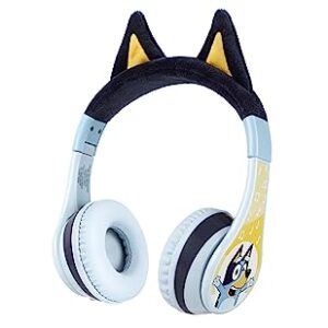 eKids Bluey Bluetooth Headphones for Kids, Wireless Headphones with Microphone Includes Aux Cord, Volume Reduced Kids Foldable Headphones for School, Home, or Travel