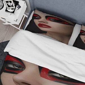 DESIGN ART Designart 'Red Lips Black Makeup On The Eyes of Mask Women' Modern Duvet Cover Comforter Set King Cover + Comforter + 2 King Shams 4 Piece